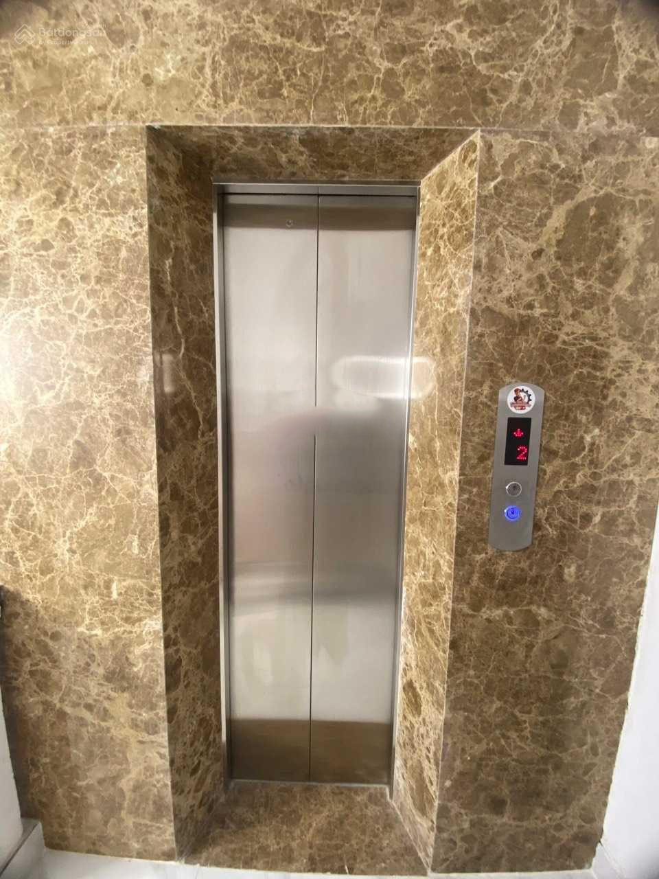 CHo thuê NC HXT (225/x) Đường Nguyễn Đình Chiểu, Phường 5, Quận 3.